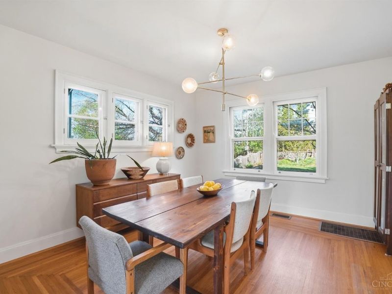 1337 Herlin Place, Cincinnati, OH 45208 Photo 13