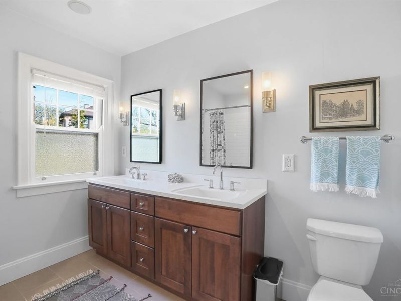 1337 Herlin Place, Cincinnati, OH 45208 Photo 23