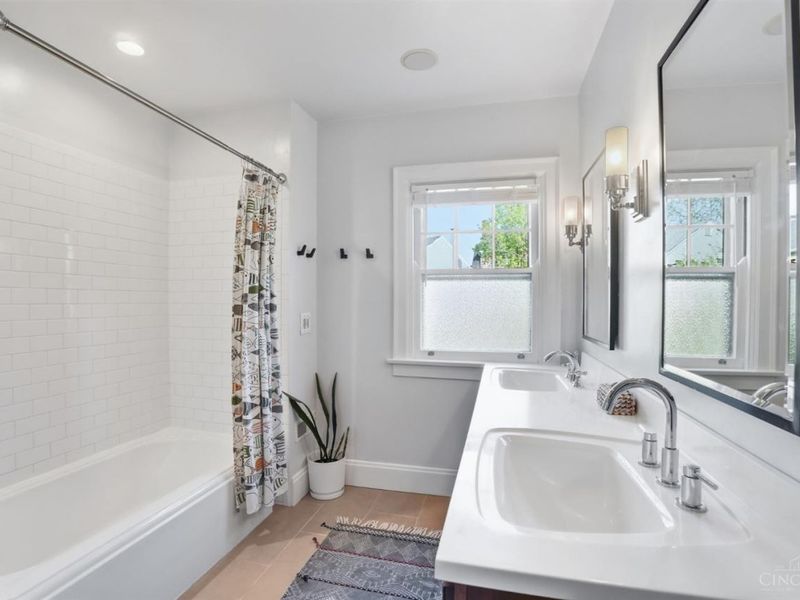 1337 Herlin Place, Cincinnati, OH 45208 Photo 24