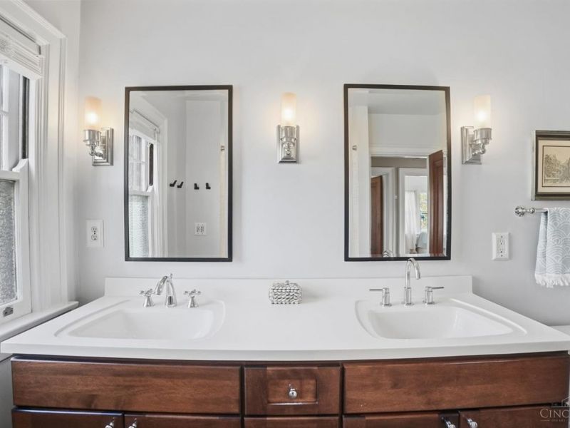 1337 Herlin Place, Cincinnati, OH 45208 Photo 26