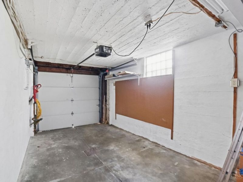 1337 Herlin Place, Cincinnati, OH 45208 Photo 51