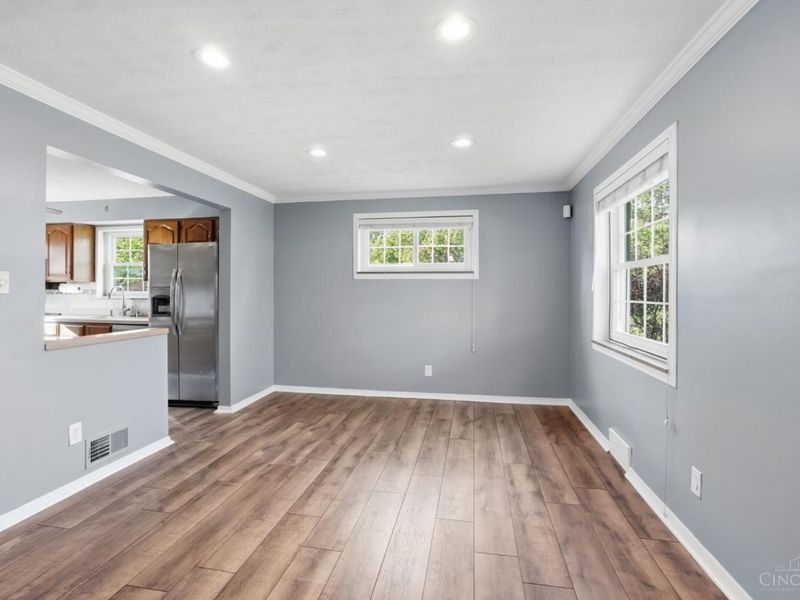 1543 Sanborn Drive, Reading, OH 45215 Photo 10