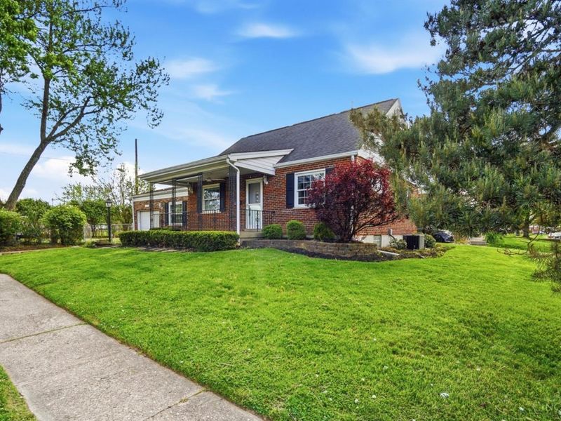 1543 Sanborn Drive, Reading, OH 45215 Photo 2