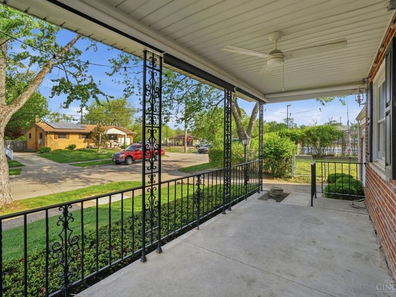 1543 Sanborn Drive, Reading, OH 45215 Photo 4