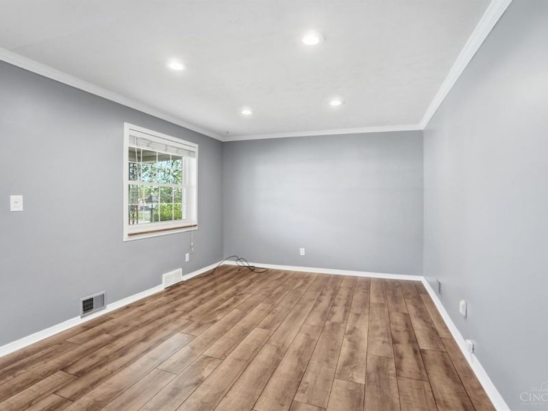 1543 Sanborn Drive, Reading, OH 45215 Photo 9