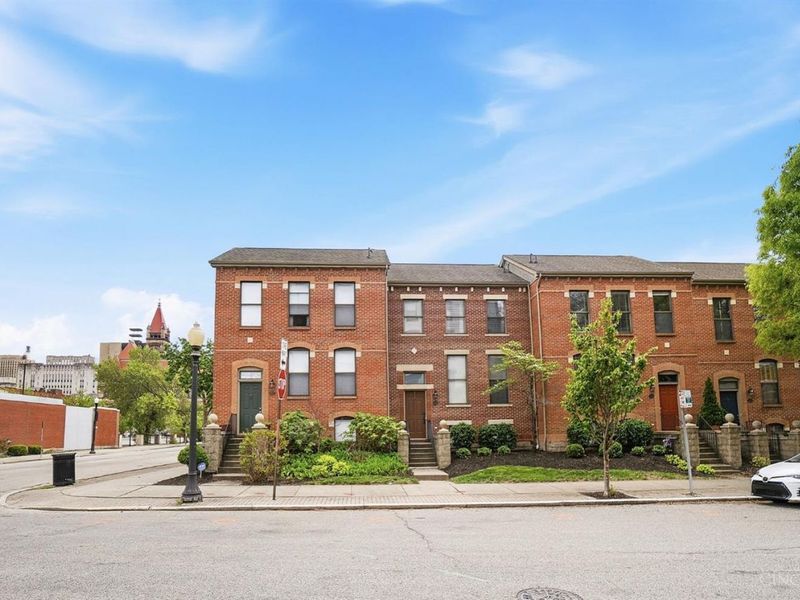 407 Elizabeth Street, Cincinnati, OH 45203 Photo 2