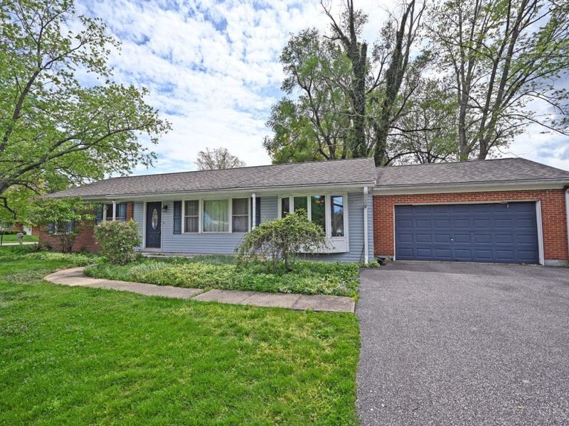 8265 Forest Road, Anderson Twp, OH 45255 Photo 3