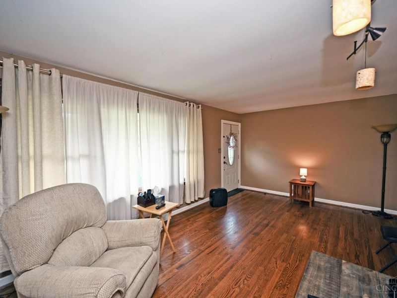 8265 Forest Road, Anderson Twp, OH 45255 Photo 6