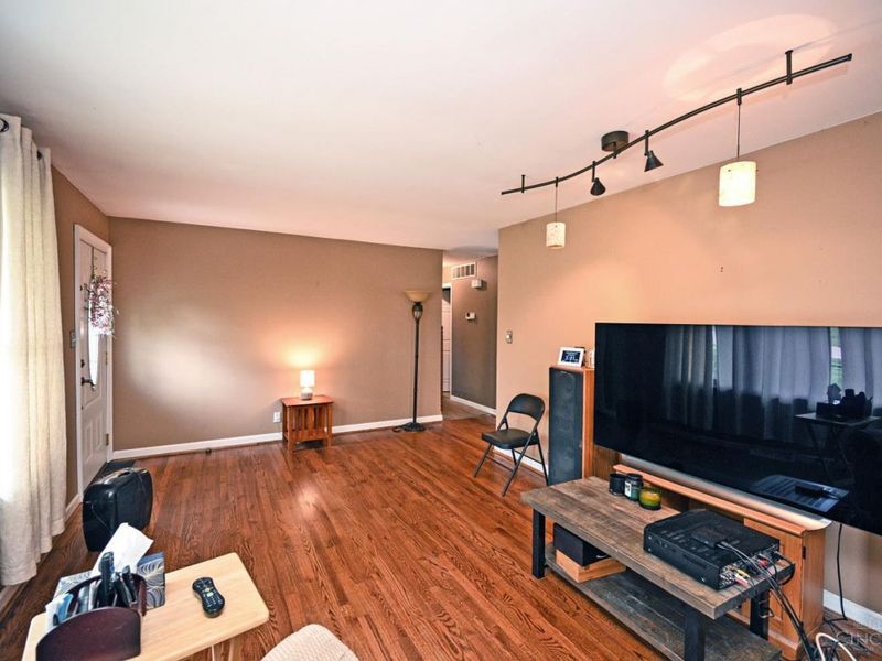 8265 Forest Road, Anderson Twp, OH 45255 Photo 7