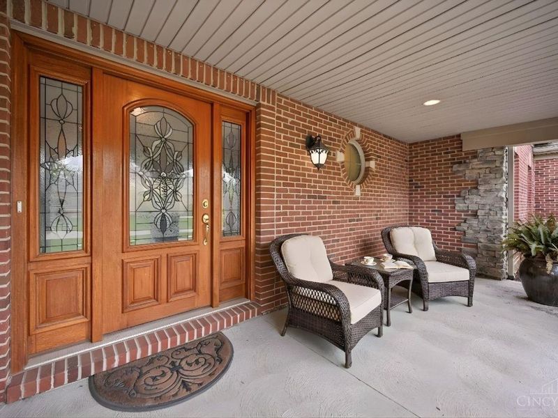 1177 Lake Trail Drive, Cincinnati, OH 45233 Photo 2