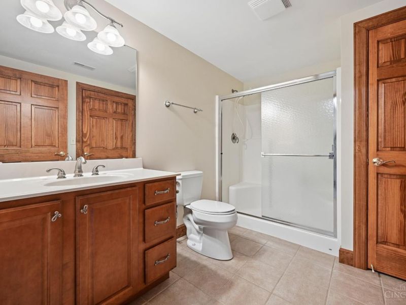 1177 Lake Trail Drive, Cincinnati, OH 45233 Photo 33