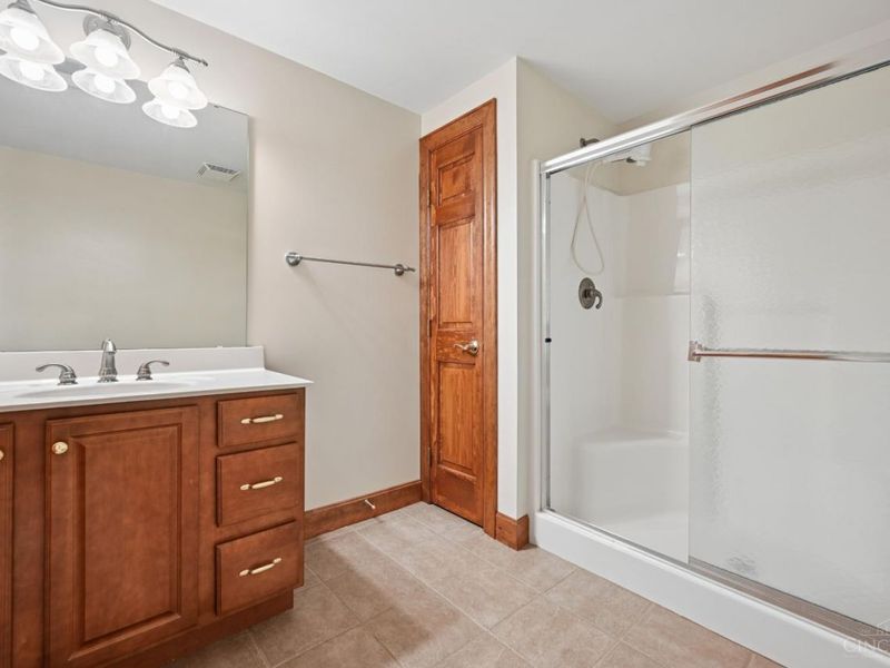 1177 Lake Trail Drive, Cincinnati, OH 45233 Photo 35