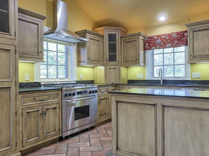 3506 Bayard Drive, Cincinnati, OH 45208 Photo 14