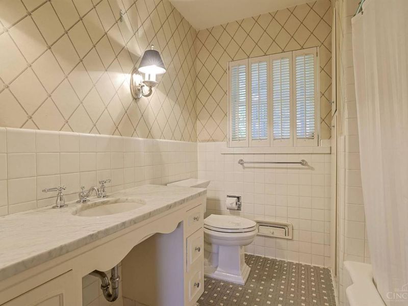 3506 Bayard Drive, Cincinnati, OH 45208 Photo 32