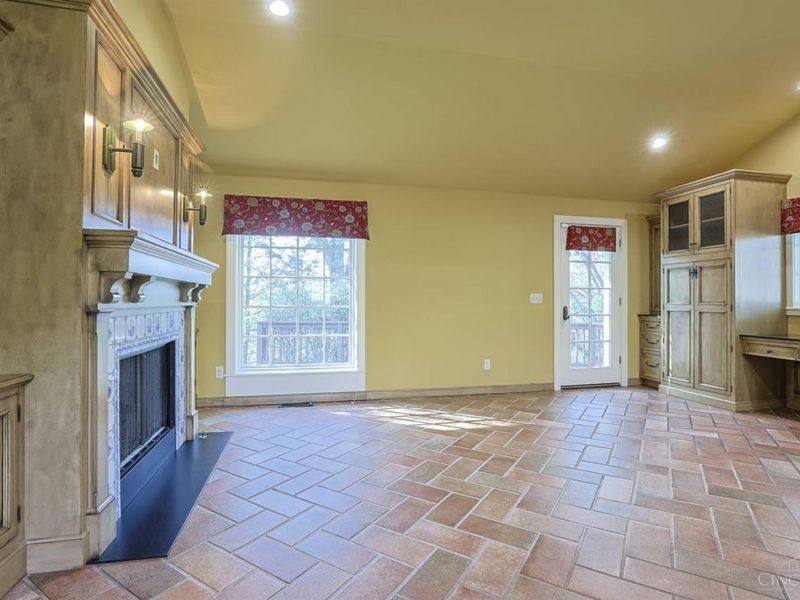 3506 Bayard Drive, Cincinnati, OH 45208 Photo 8