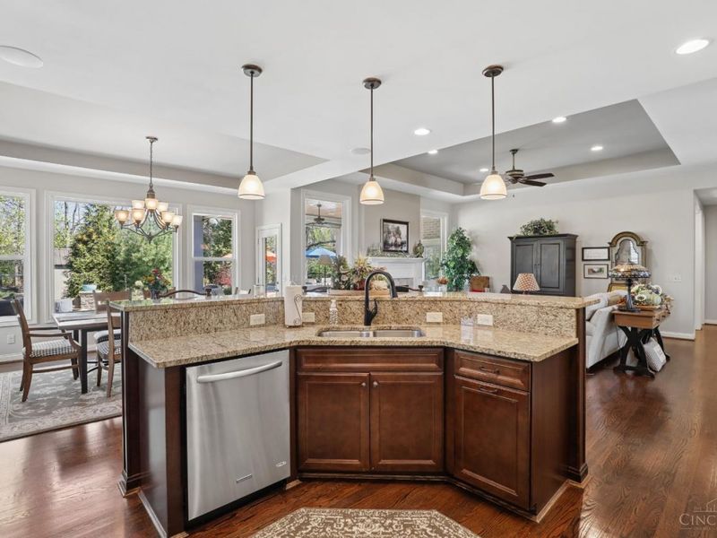 5659 Wittmer Estates Drive, Miami Twp, OH 45150 Photo 12