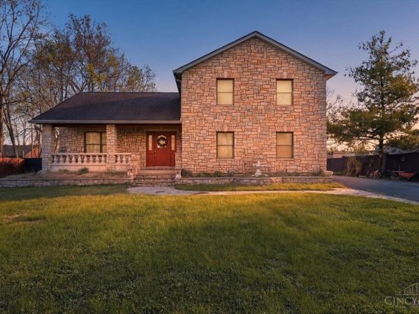 7008 Oak Street, Newtown, OH 45244