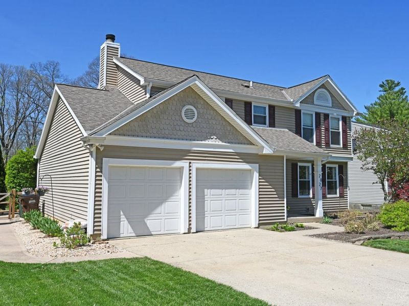 2027 Whispering Pines Drive, Anderson Twp, OH 45230 Photo 3