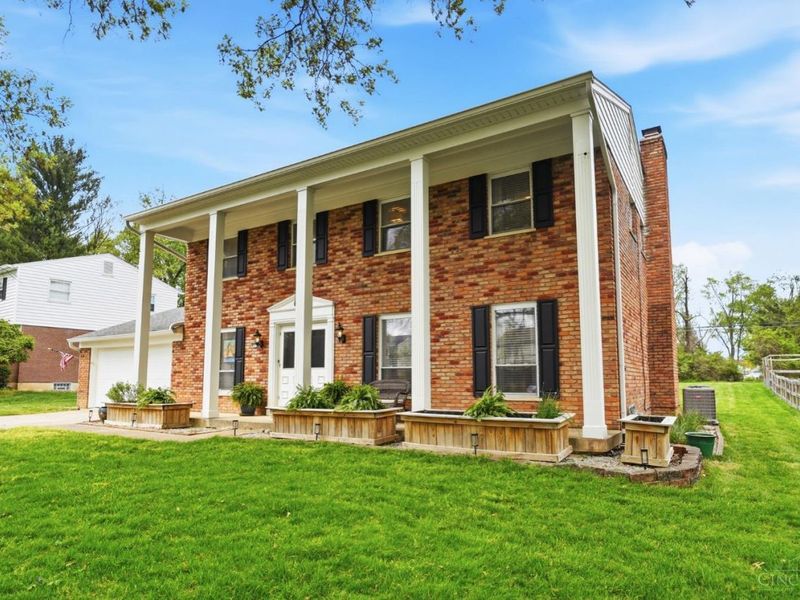 8114 Asbury Hills Drive, Anderson Twp, OH 45255 Photo 2