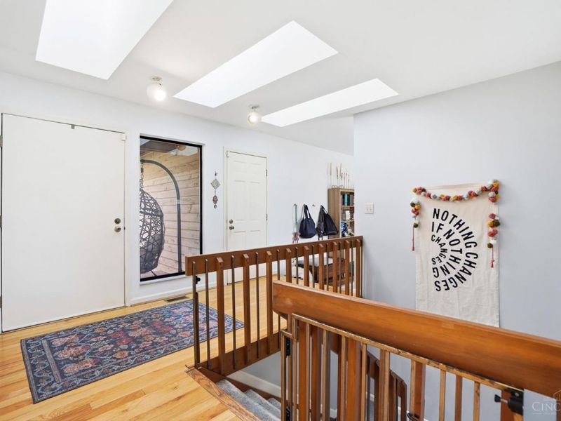 3875 Blackwood Court, Blue Ash, OH 45236 Photo 2