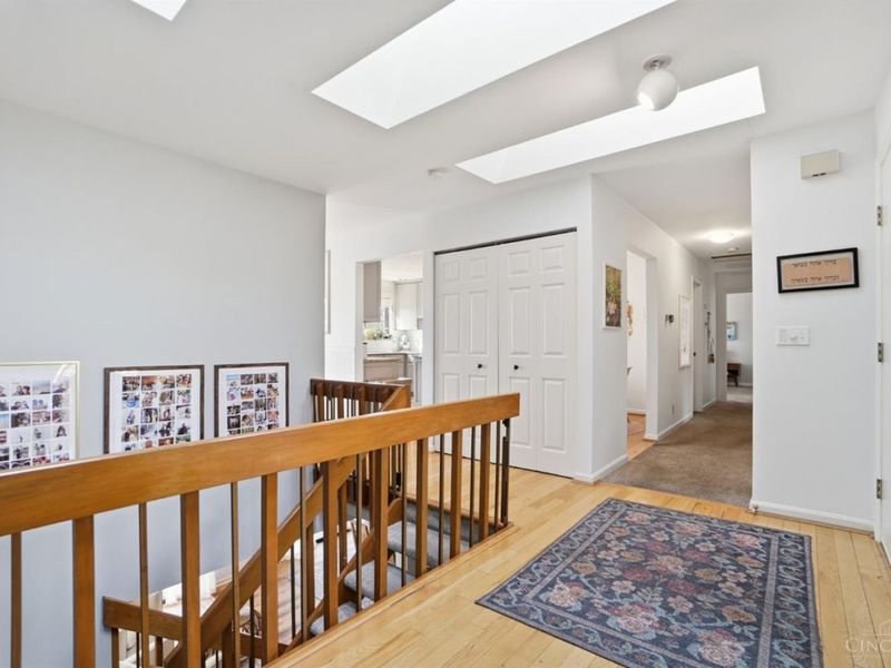 3875 Blackwood Court, Blue Ash, OH 45236 Photo 3