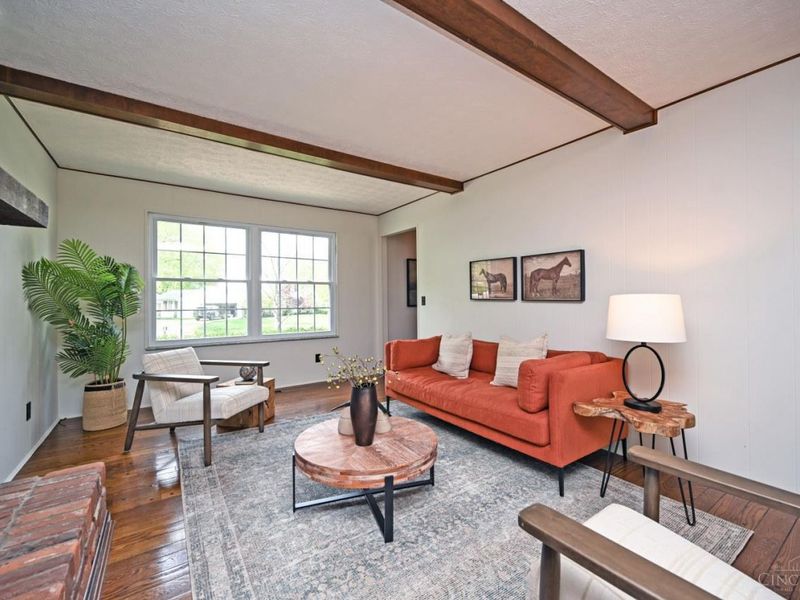 7883 Woodstone Drive, Cincinnati, OH 45244 Photo 3