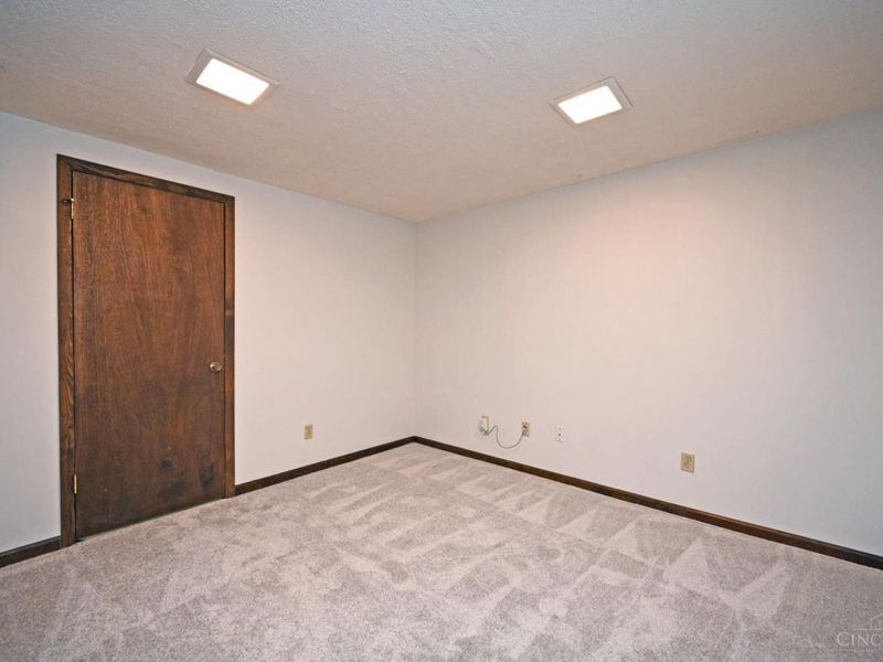 7883 Woodstone Drive, Cincinnati, OH 45244 Photo 41