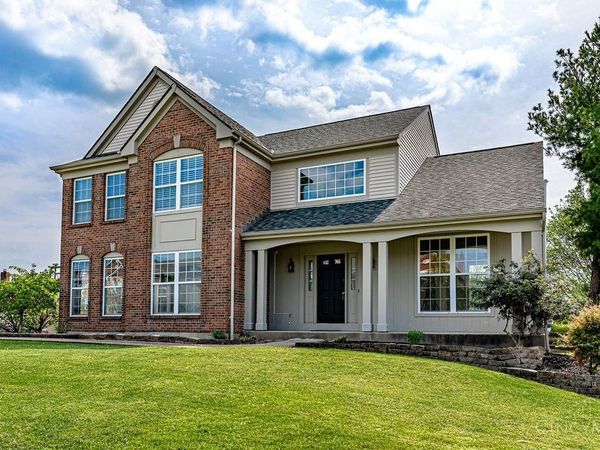 8796 Carey Woods Lane, West Chester, OH 45069