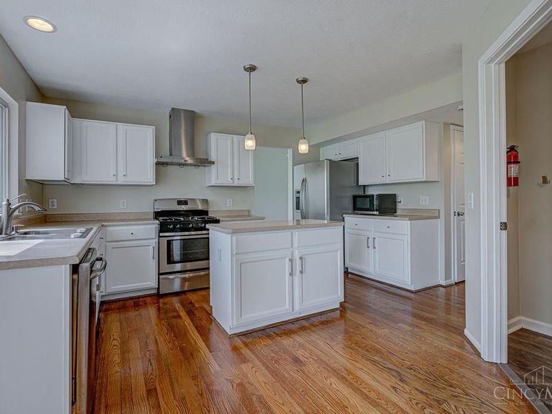 8796 Carey Woods Lane, West Chester, OH 45069 Photo 13