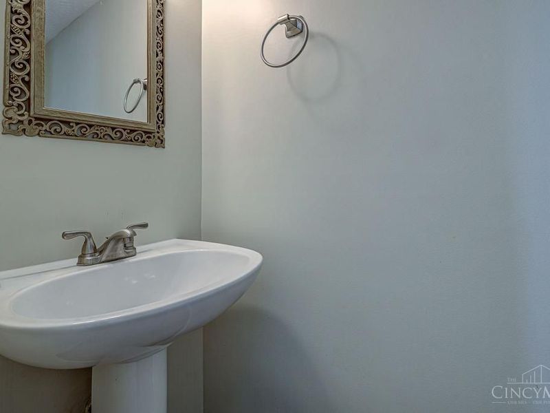 8796 Carey Woods Lane, West Chester, OH 45069 Photo 24