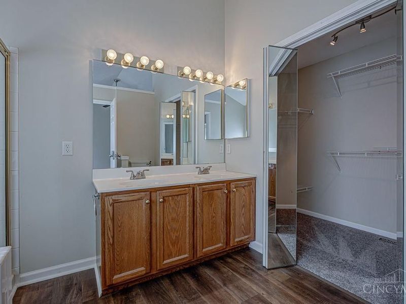 8796 Carey Woods Lane, West Chester, OH 45069 Photo 28