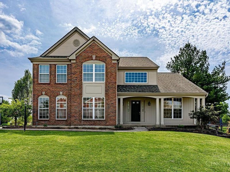 8796 Carey Woods Lane, West Chester, OH 45069 Photo 3