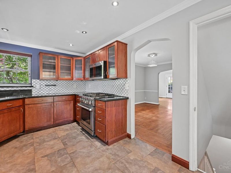 5094 E Eastwood Circle, Cincinnati, OH 45227 Photo 14