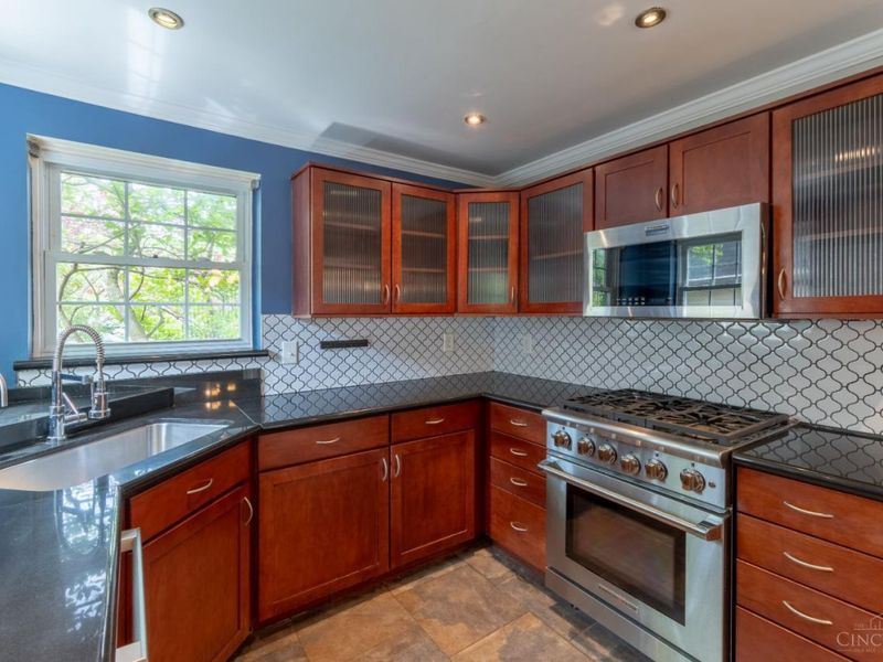 5094 E Eastwood Circle, Cincinnati, OH 45227 Photo 15