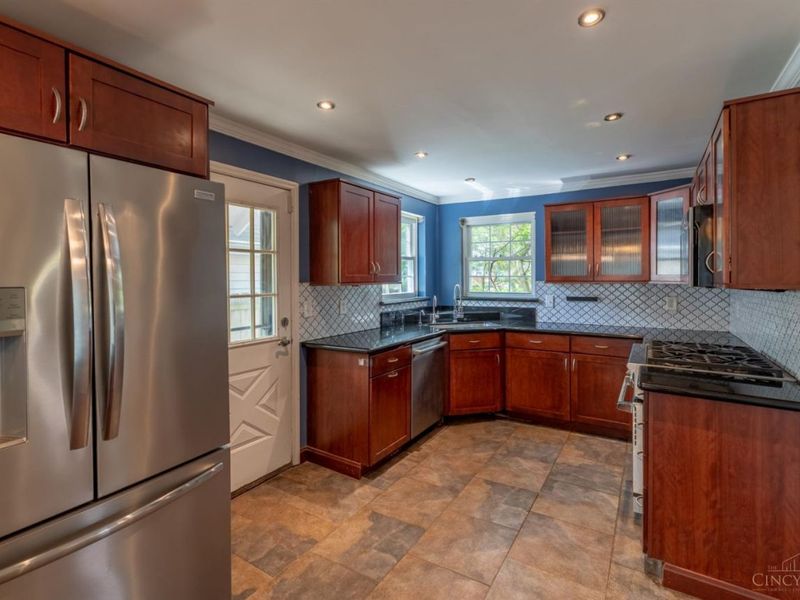 5094 E Eastwood Circle, Cincinnati, OH 45227 Photo 16