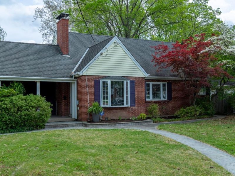 5094 E Eastwood Circle, Cincinnati, OH 45227 Photo 2