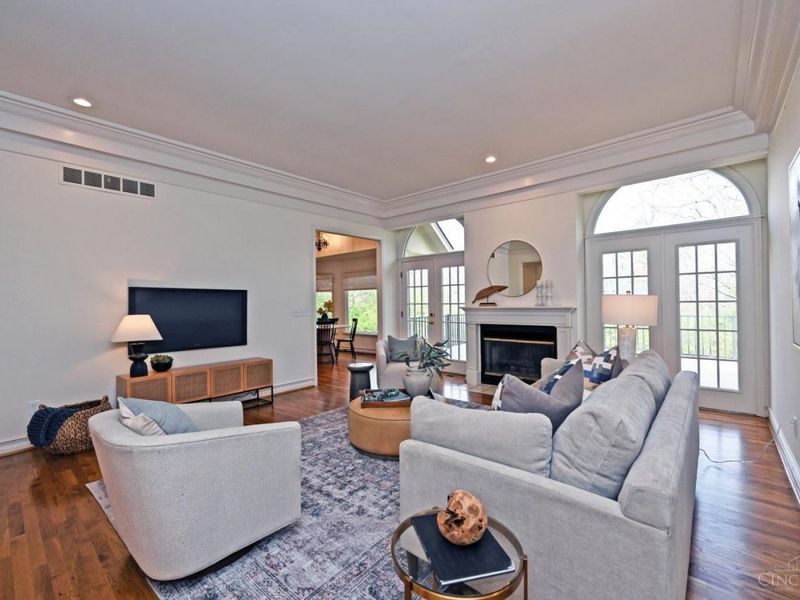 6897 Fox Hill Lane, Madeira, OH 45236 Photo 12