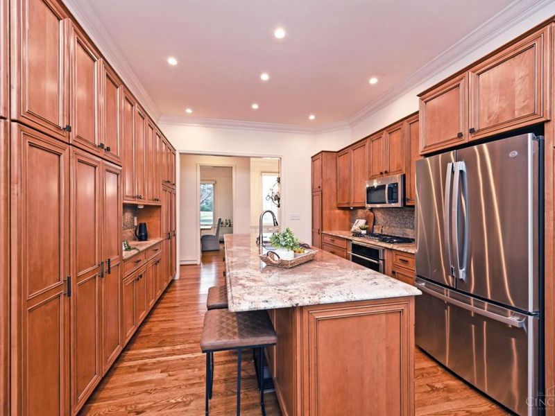 6897 Fox Hill Lane, Madeira, OH 45236 Photo 19