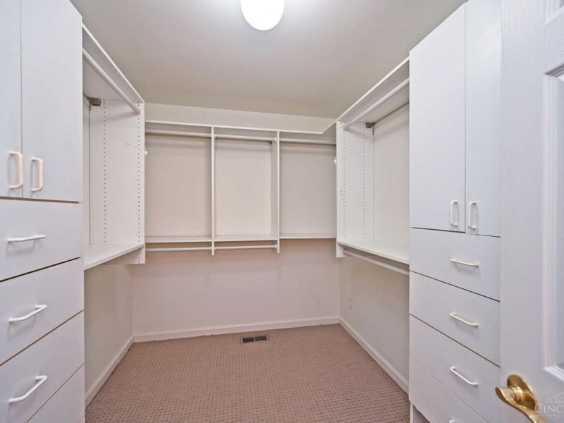 6897 Fox Hill Lane, Madeira, OH 45236 Photo 27