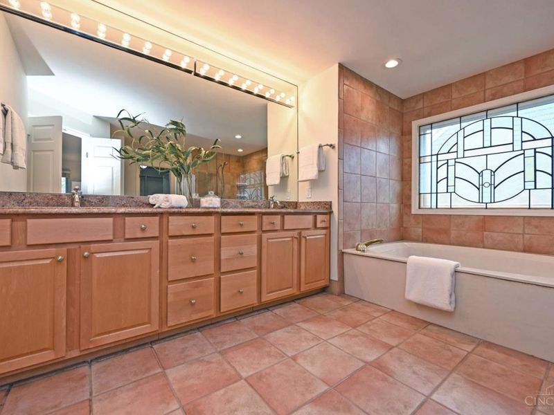 6897 Fox Hill Lane, Madeira, OH 45236 Photo 28