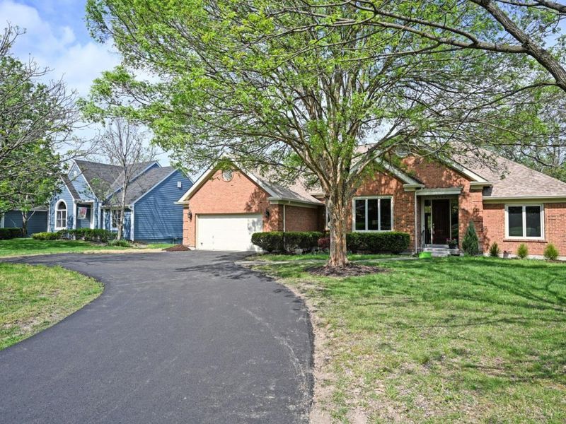 6897 Fox Hill Lane, Madeira, OH 45236 Photo 3