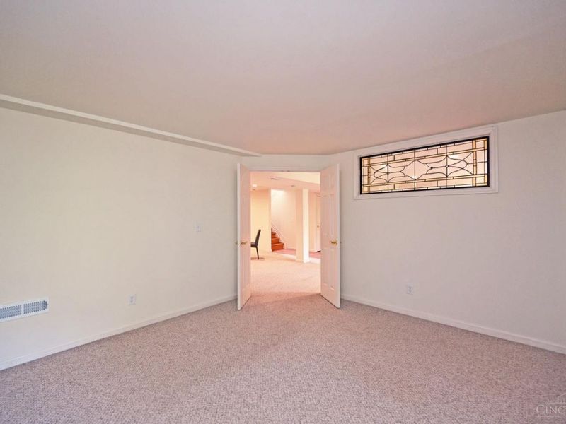 6897 Fox Hill Lane, Madeira, OH 45236 Photo 49