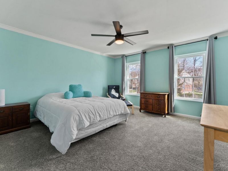 8586 Sunmont Drive, Anderson Twp, OH 45255 Photo 14