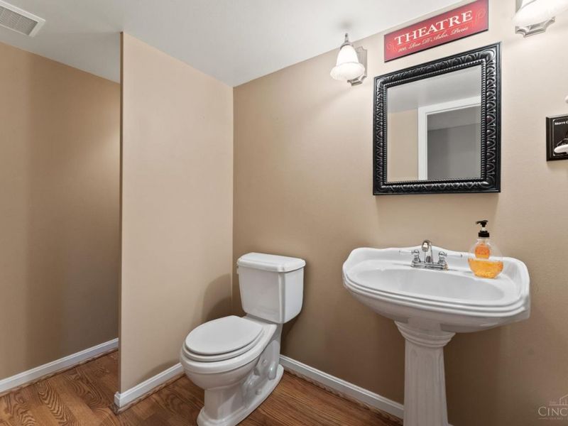 8586 Sunmont Drive, Anderson Twp, OH 45255 Photo 21