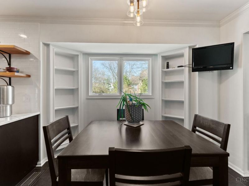 8586 Sunmont Drive, Anderson Twp, OH 45255 Photo 7