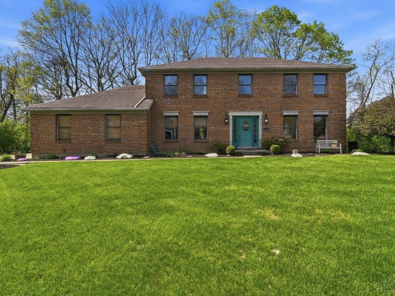 4374 Boomer Road, Green Township, OH 45247 Photo 2