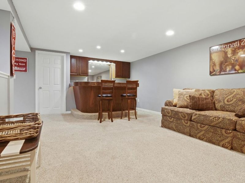 4374 Boomer Road, Green Township, OH 45247 Photo 24