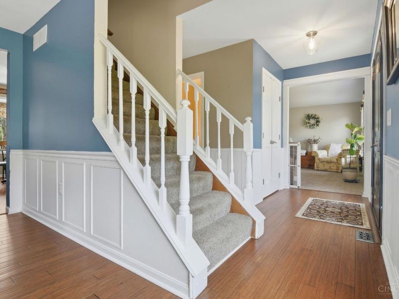 4374 Boomer Road, Green Township, OH 45247 Photo 8