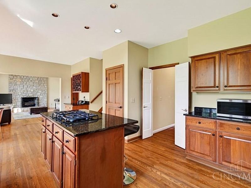 9235 Applecrest Court, Cincinnati, OH 45242 Photo 18