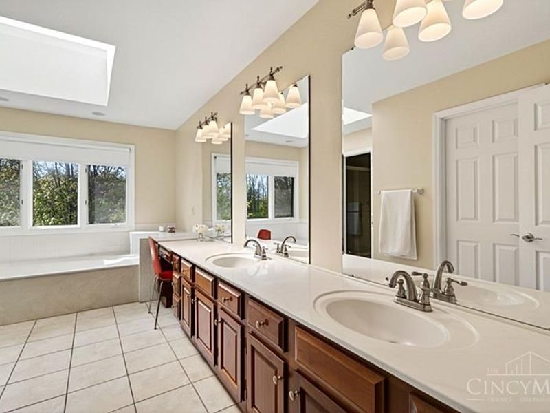 9235 Applecrest Court, Cincinnati, OH 45242 Photo 31